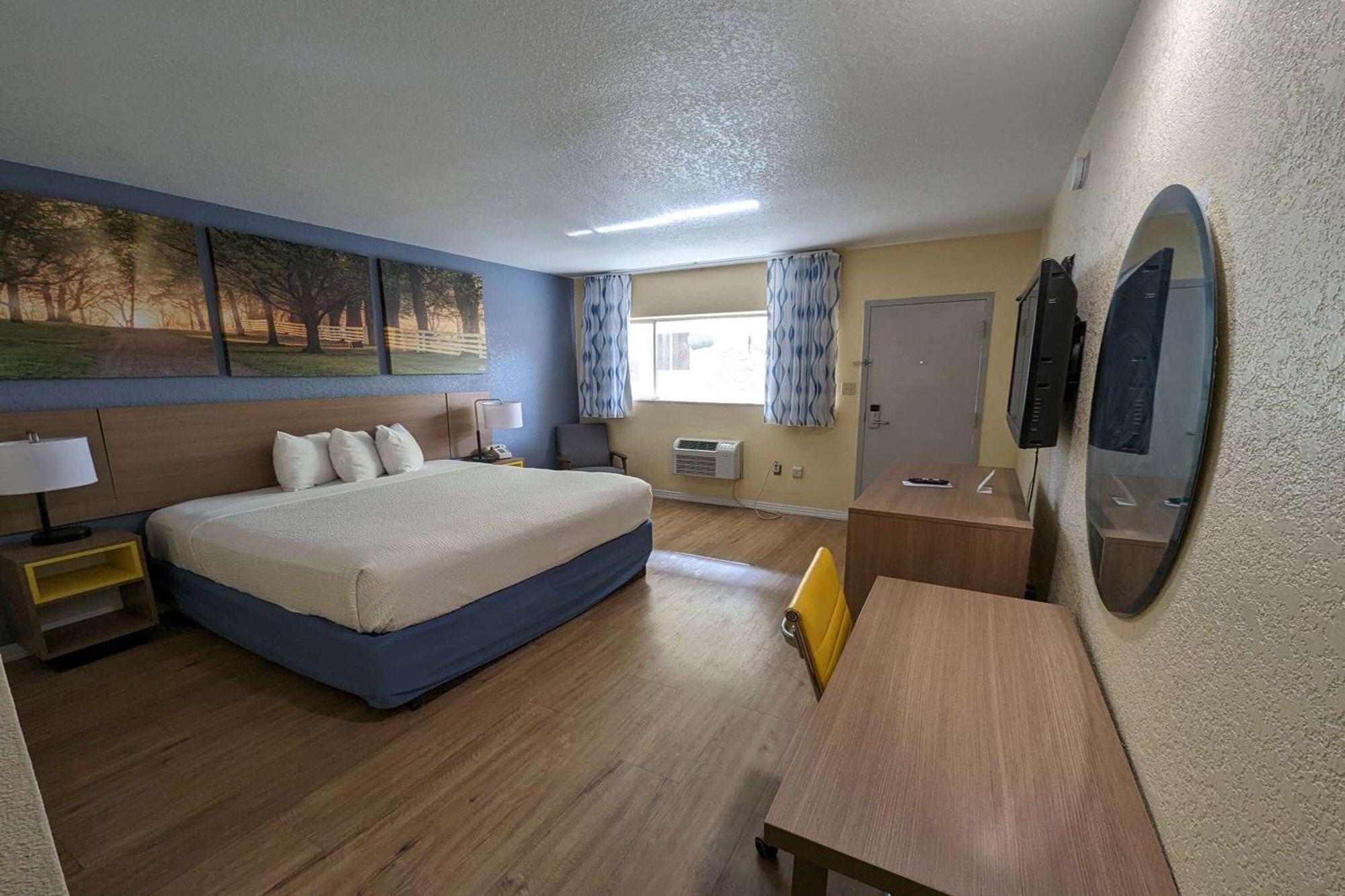 Hotel University Inn